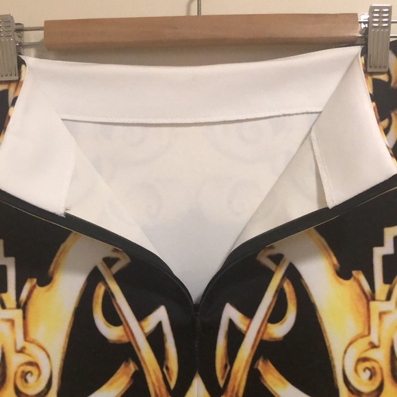 Large (size 6-8) multicolored pencil skirt. European luxurious design style. - Picture 4 of 5